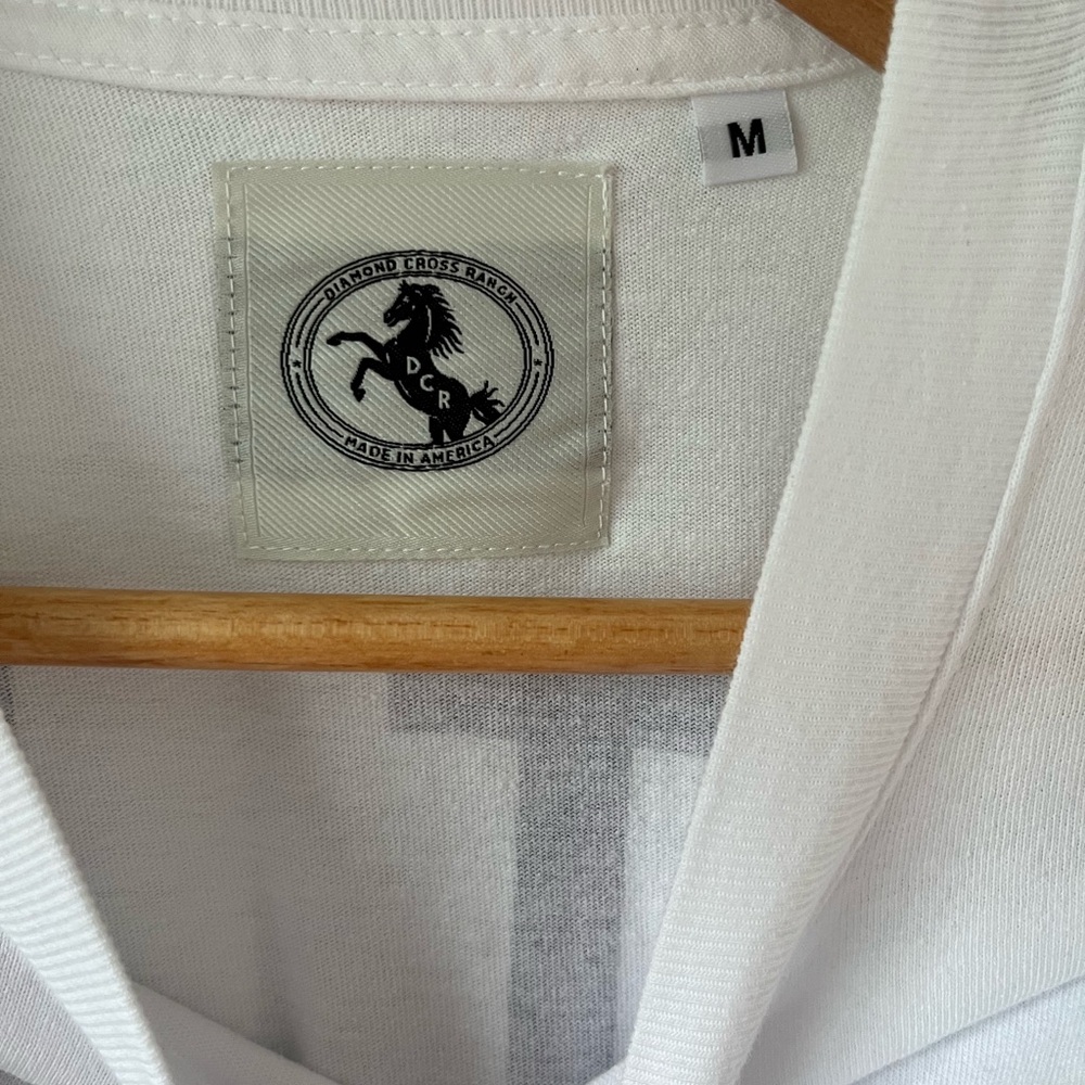 Diamond Cross Ranch Jackson Hole Not My First Rodeo White Graphic Tee medium - Picture 3 of 3